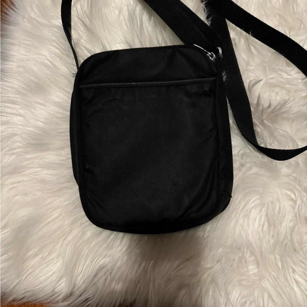 TUMI -T-TECH small crossbody strap bag unisex